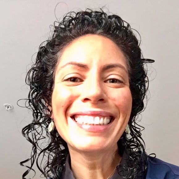 Meet your Posher, Caitlin - Picture 1 of 1